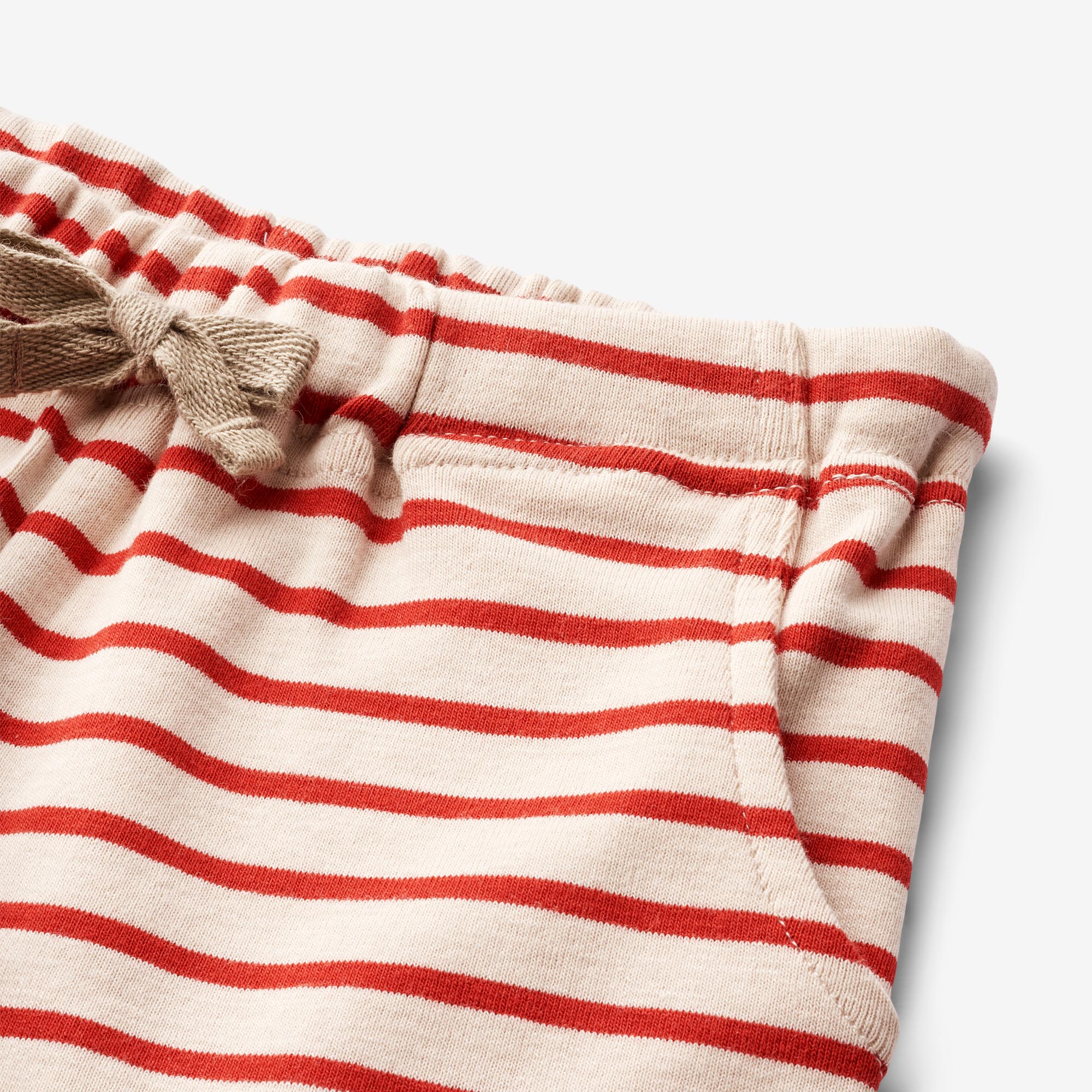 leaking-out-of-your-jersey-short-kalle-red-stripe-on-sale_2.jpg
