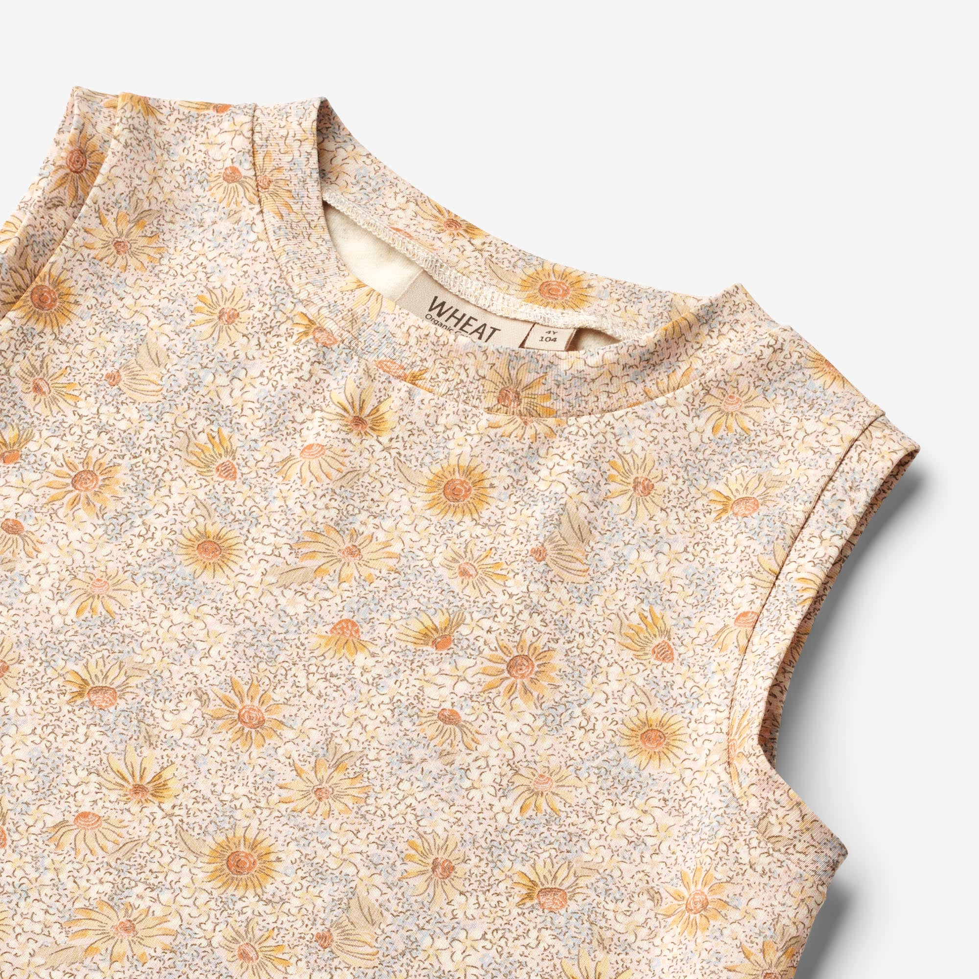 we-make-shopping-for-armeloses-top-minella-coneflowers-fashion_2.jpg