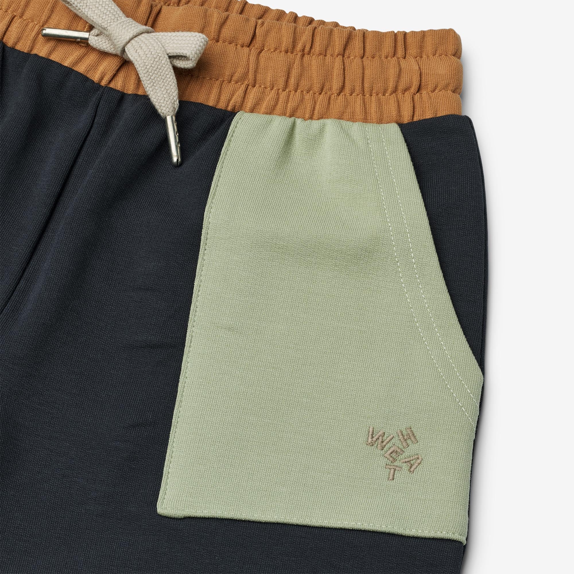 find-your-sweatshorts-elmo-navy-online_2.jpg