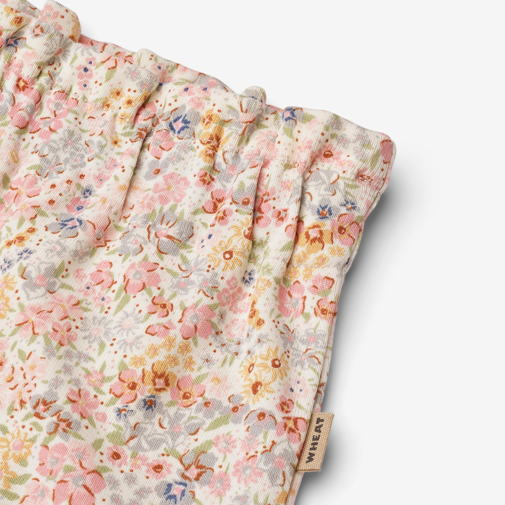 get-your-dream-of-shorts-sandy-bright-flowers-sale_2.jpg