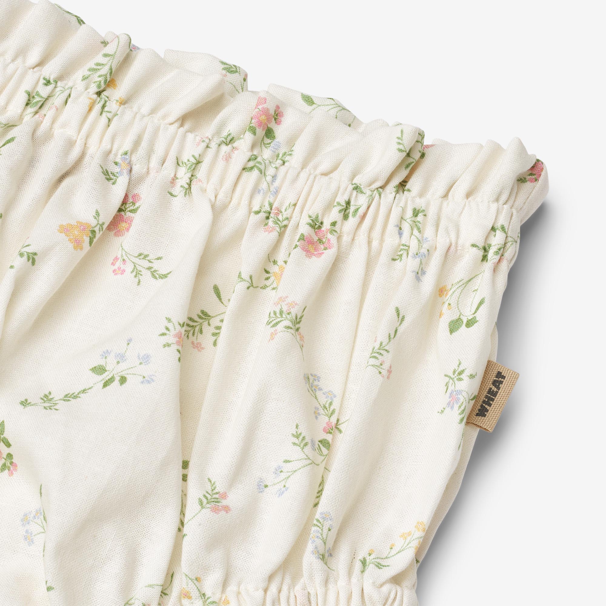 order-your-favorite-bloomers-silla-ivory-checked-flowers-fashion_3.jpg
