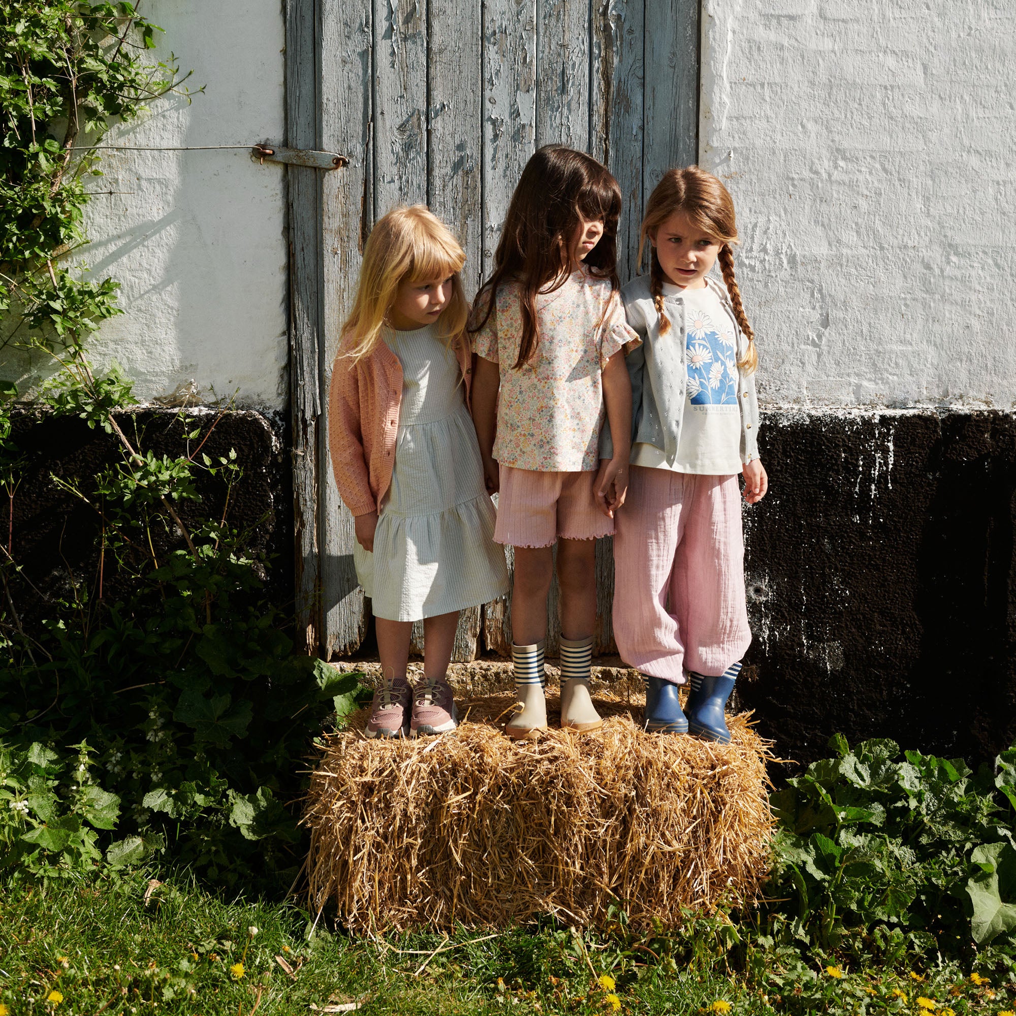 shop-online-and-get-your-favourite-strick-cardigan-maia-soft-blue-sale_1.jpg