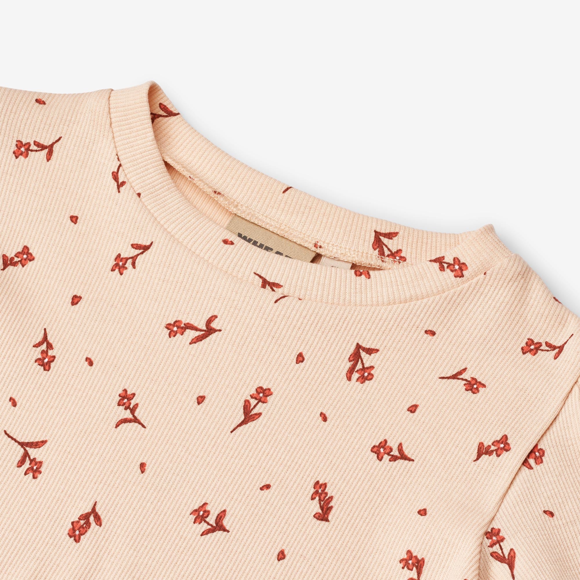 the-official-site-of-t-shirt-s-s-iris-rose-water-flowers-on-sale_2.jpg