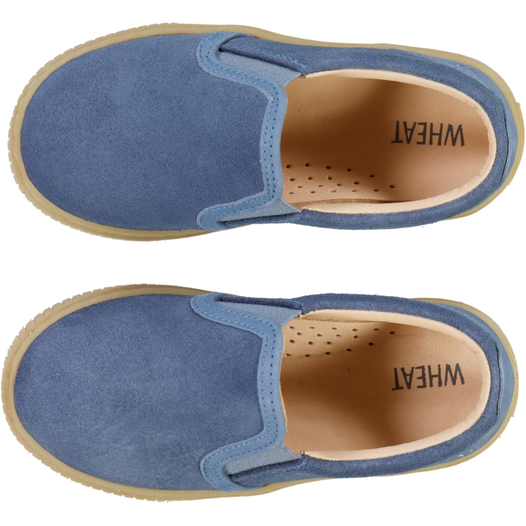 its-not-easy-being-a-fan-to-buy-skatey-sneaker-bluefin-online-sale_1.jpg